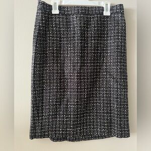J. Crew Gray, Black White Tweed Pencil Skirt Size 2